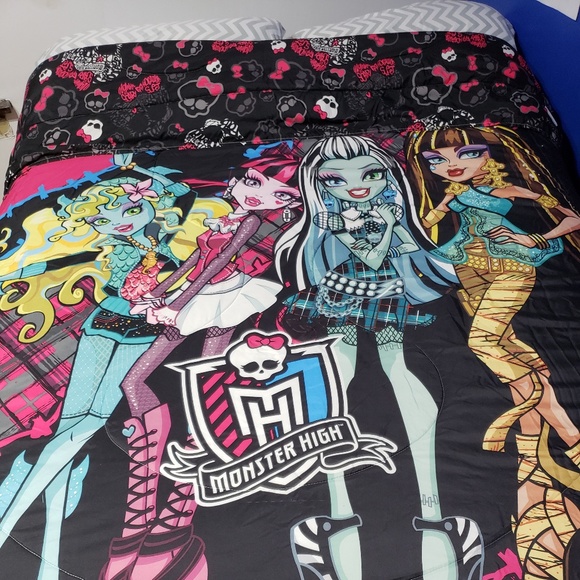 Monster High Other Comforter Full Poshmark